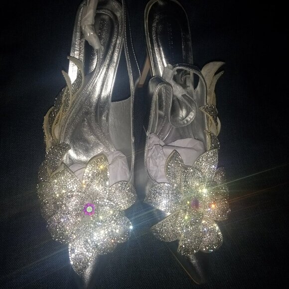 Azalea Wang "FLOWERED FRONTIER" Metallic Crystal Embellished  Petals (BRAND NEW - Picture 2 of 5